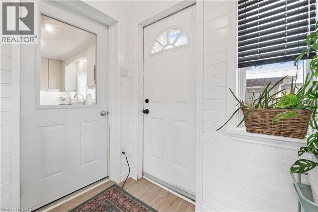 30 SHELDON Avenue N - 29