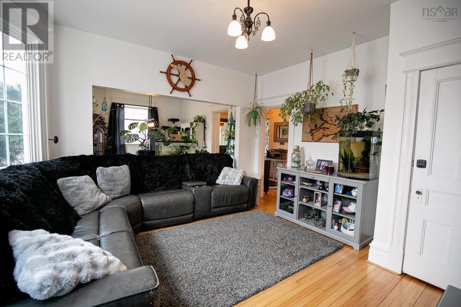 Property 30 of 49 of 48 Rupert Street