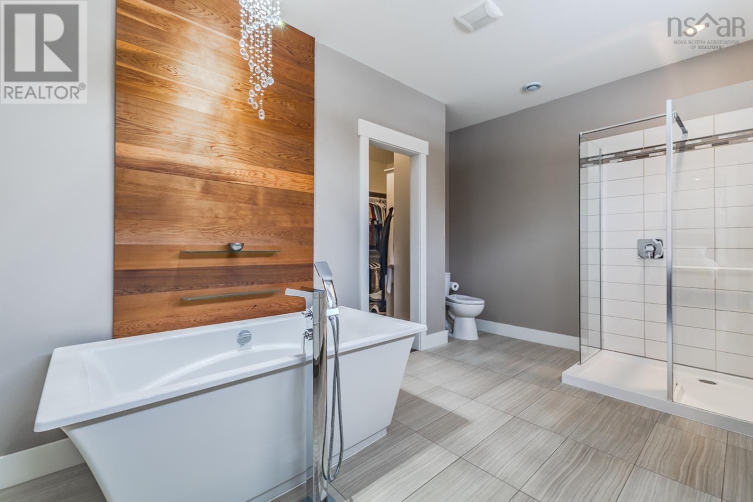 Property 21 of 49 of 111 MYSTIC Drive