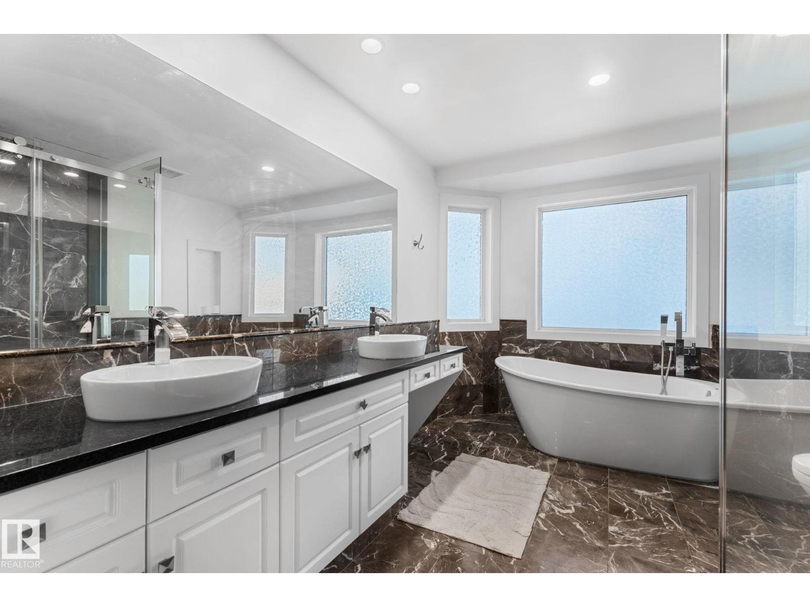 15919 58 ST NW, Edmonton