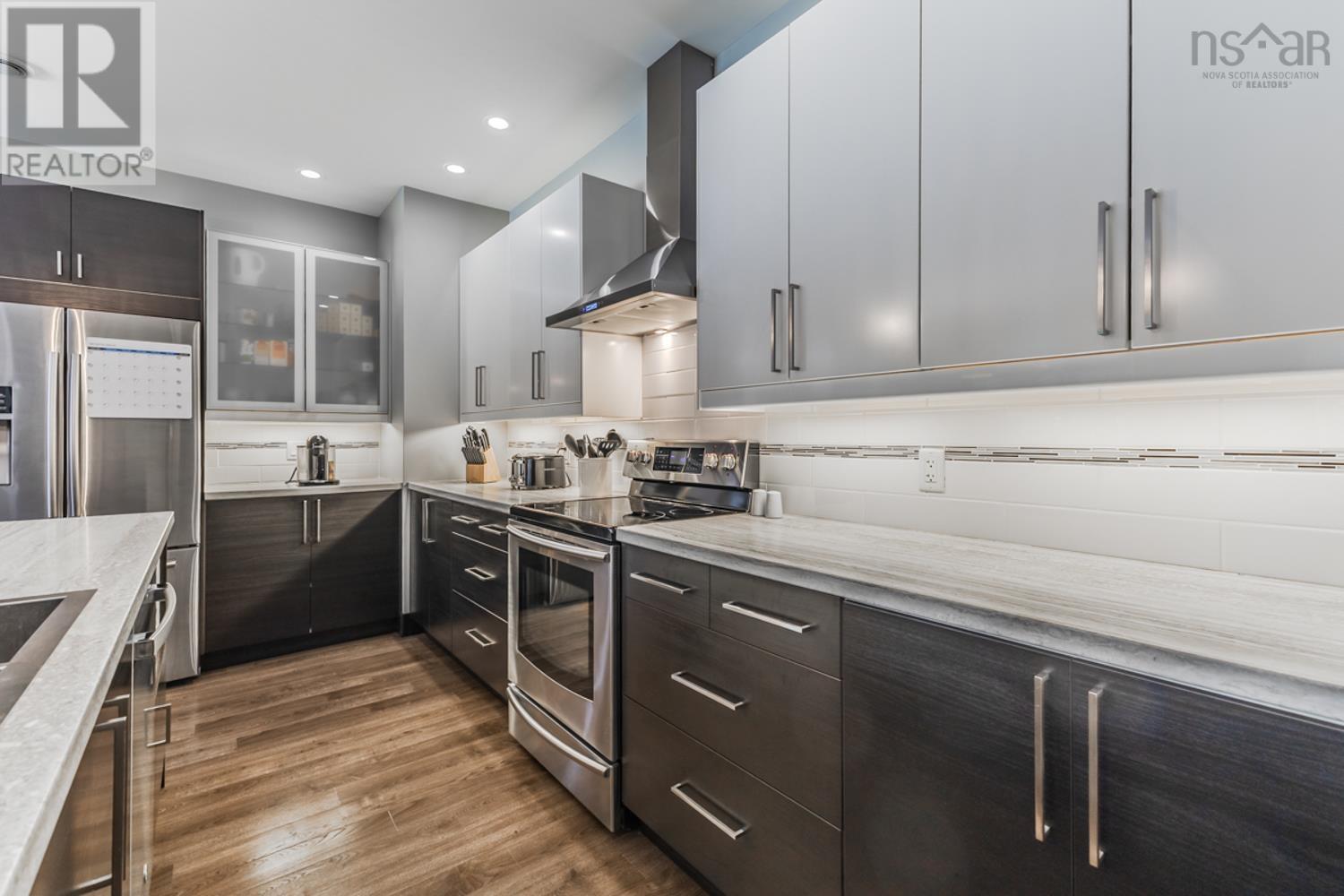 Property 3 of 49 of 111 MYSTIC Drive