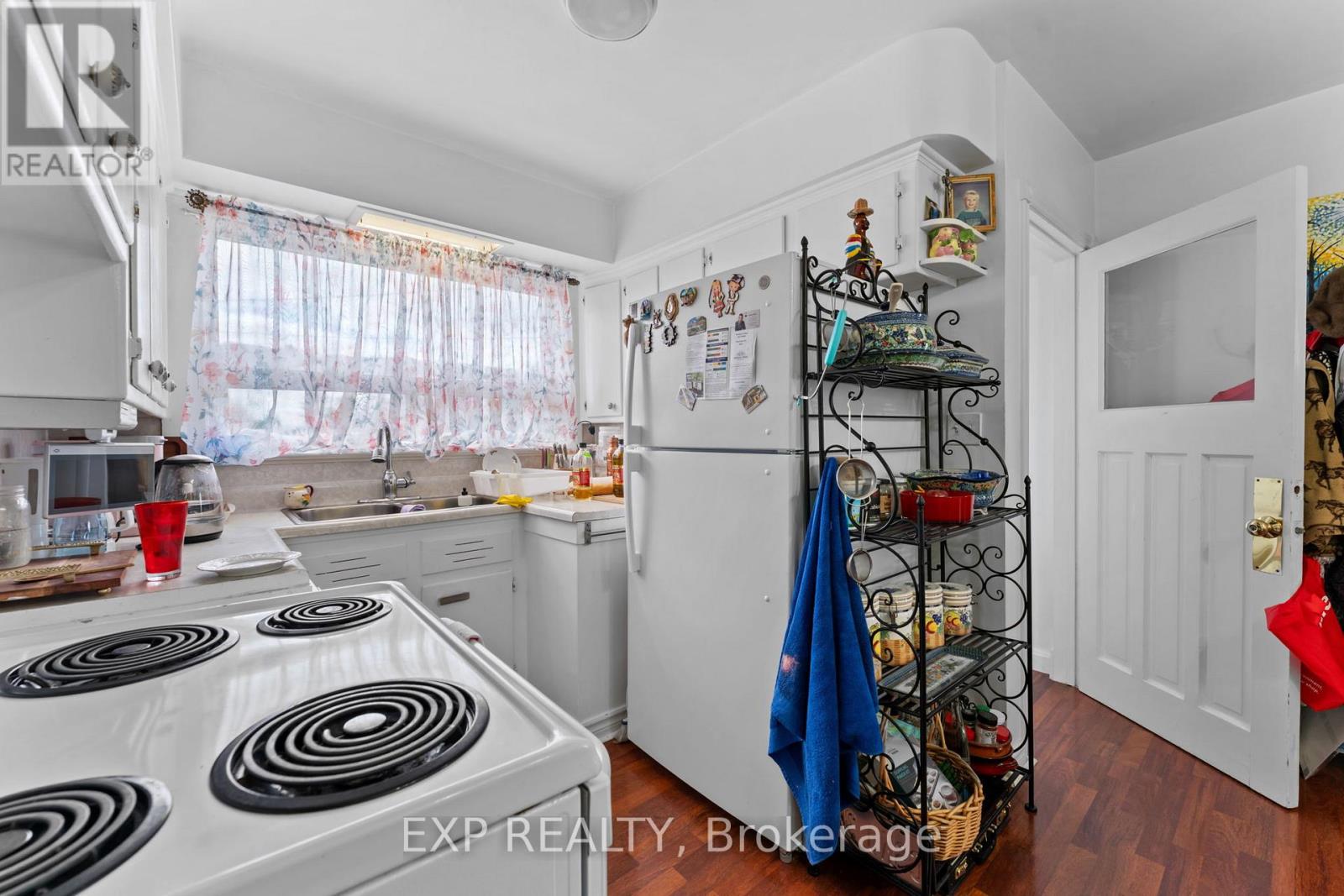 36 SHELLEY STREET - 6