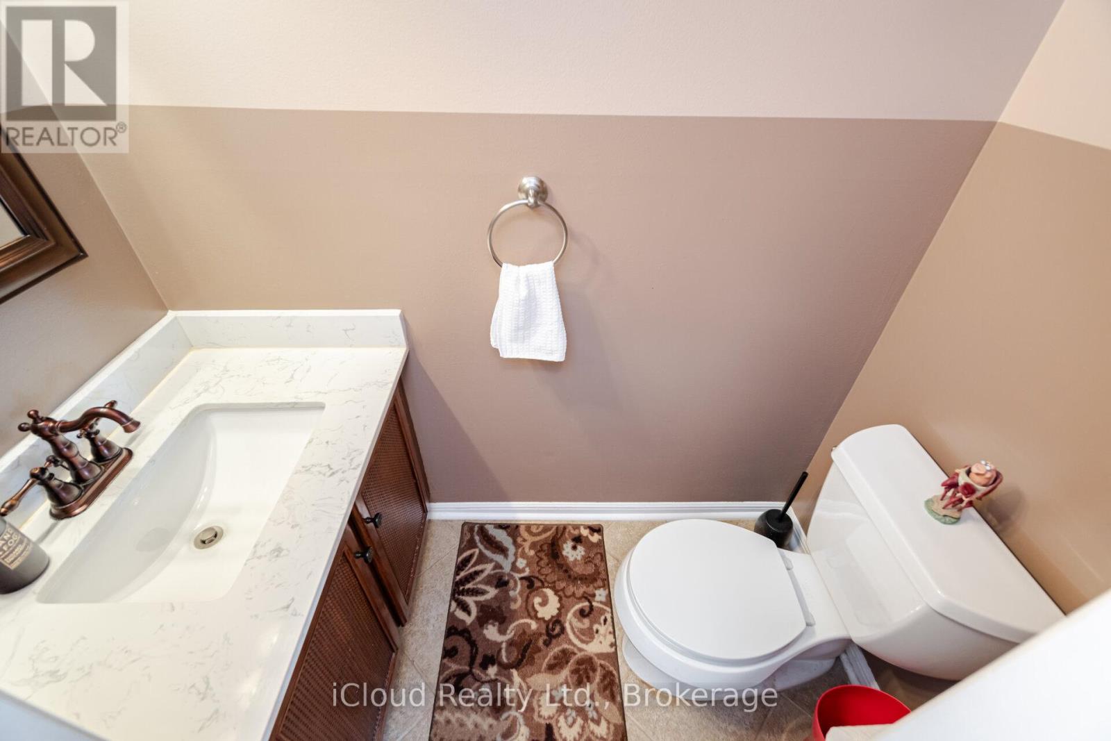 1615 SIR MONTY'S DRIVE - 15