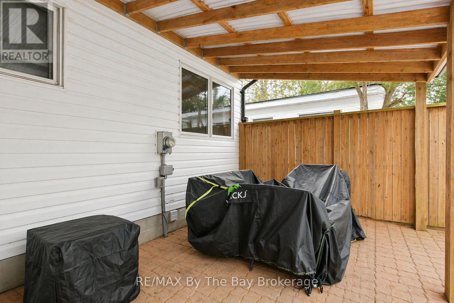 Covered Patio Area. Great for Entertaining