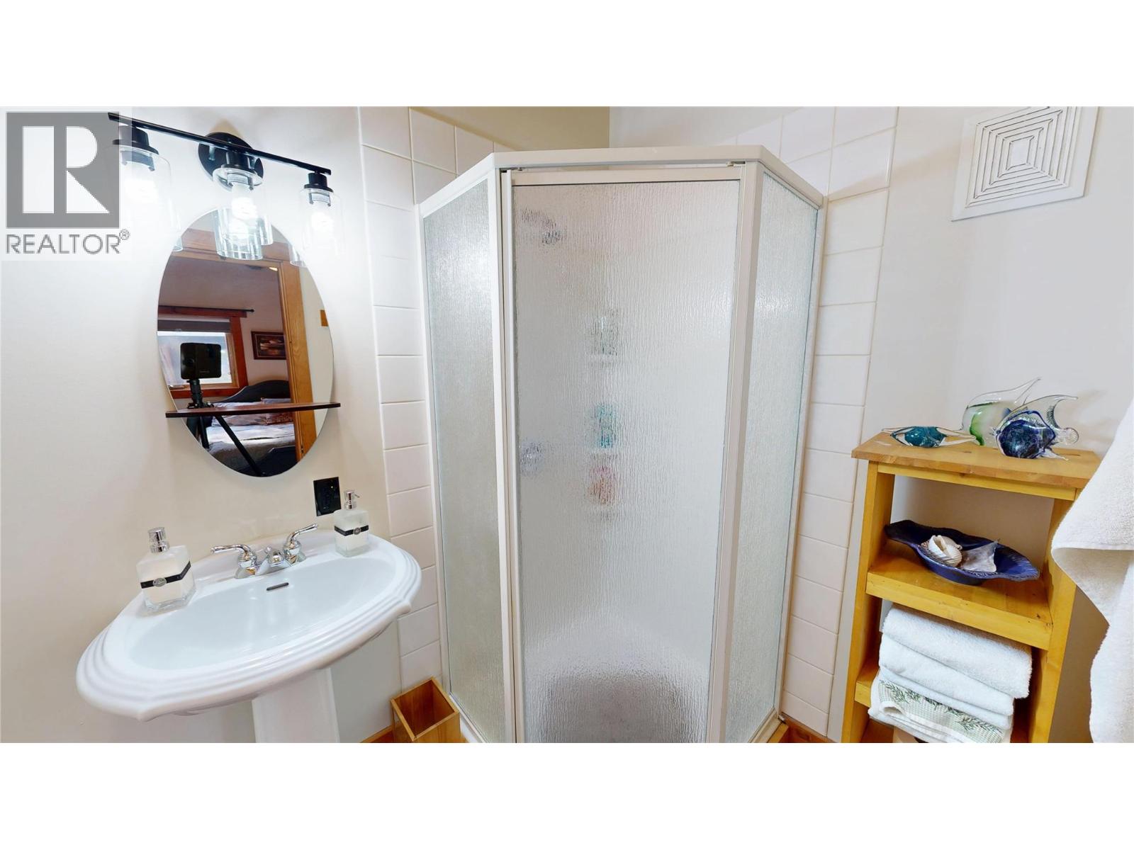 7500 PINE CONE Lane - 24