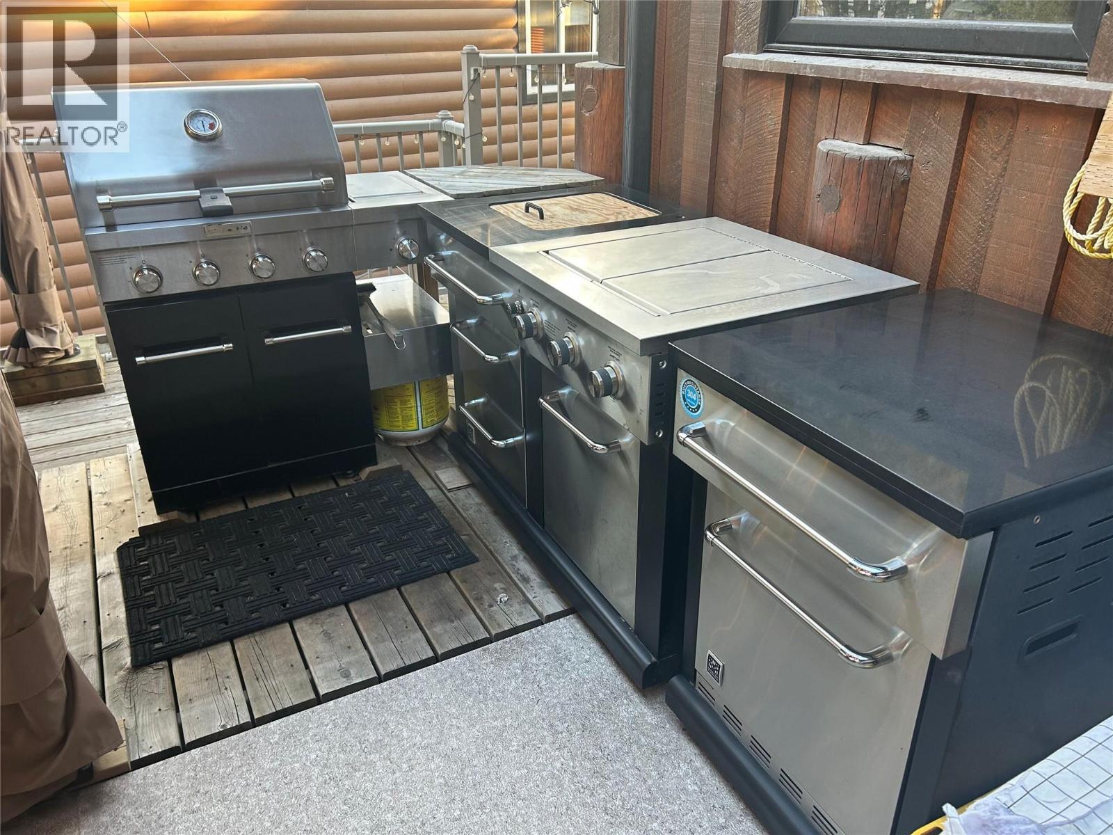 7500 PINE CONE Lane - 34