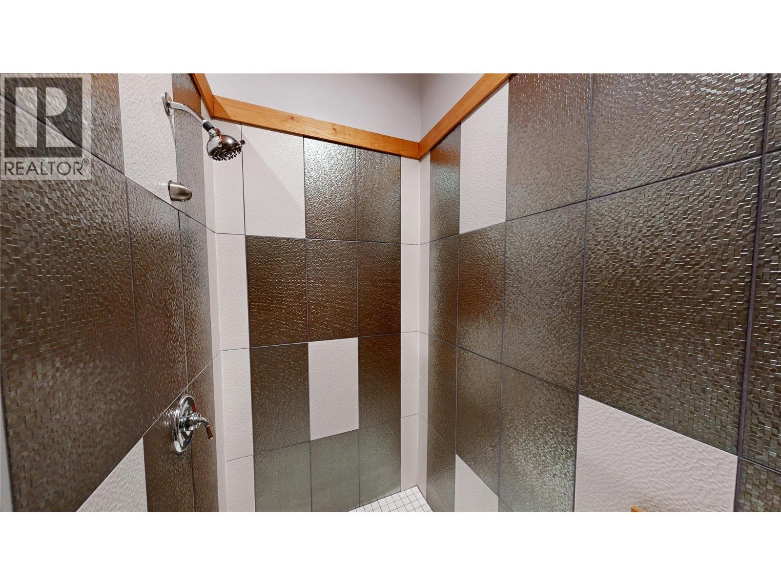 7500 PINE CONE Lane - 54