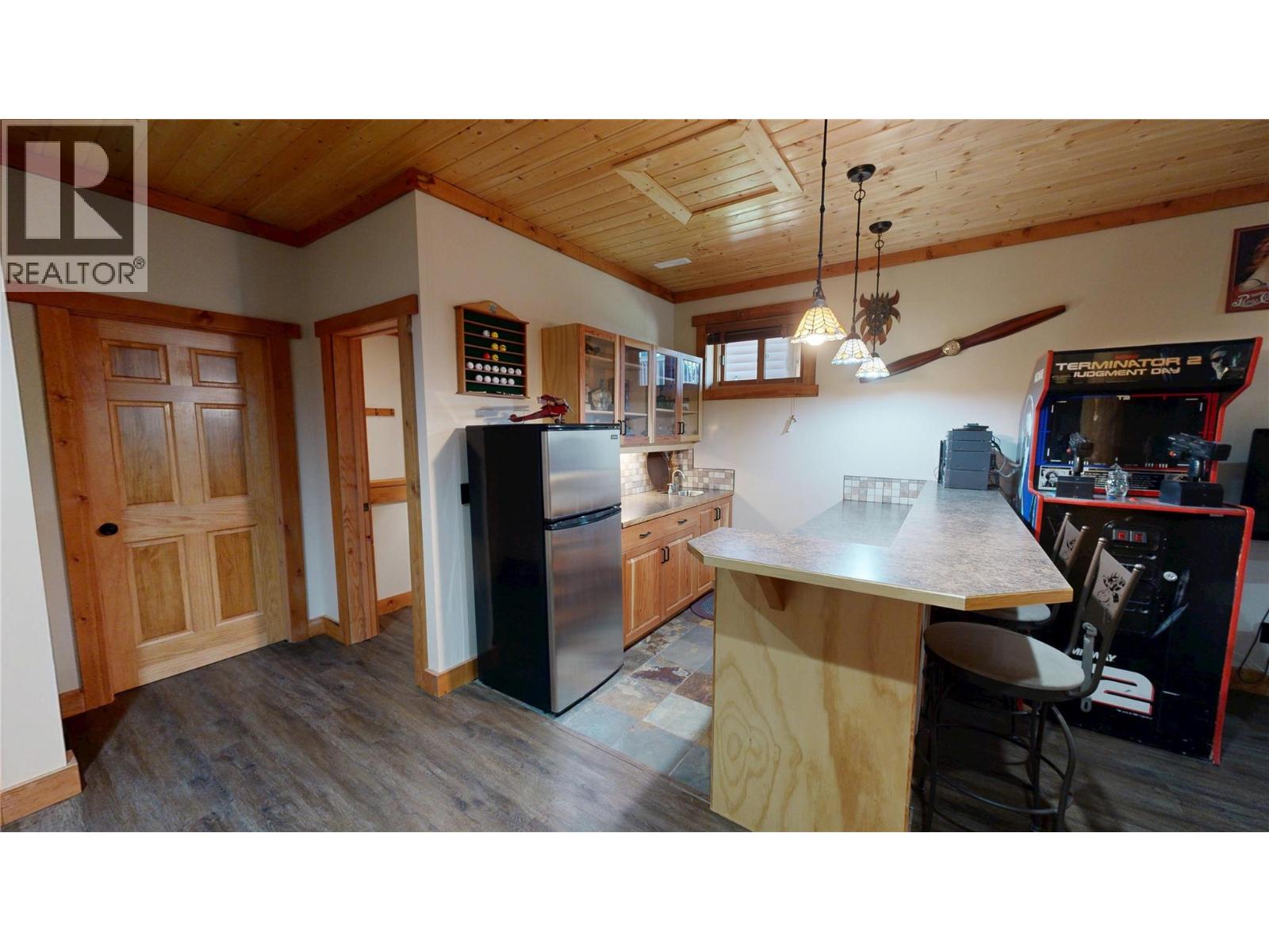 7500 PINE CONE Lane - 6