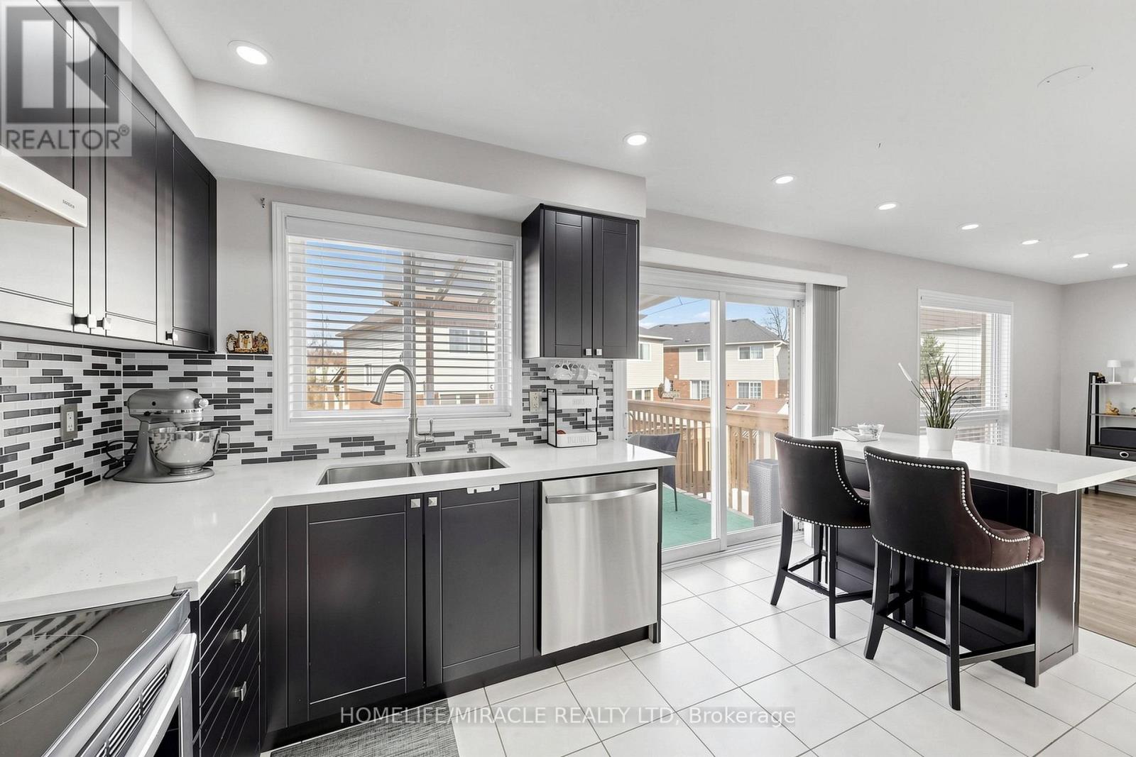 361 BRISDALE DRIVE NW - 14
