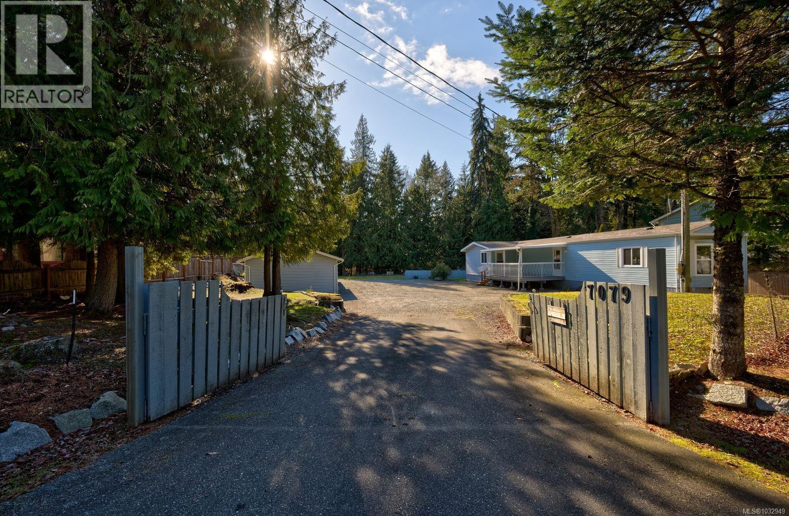 7079 Blackjack Dr - 55