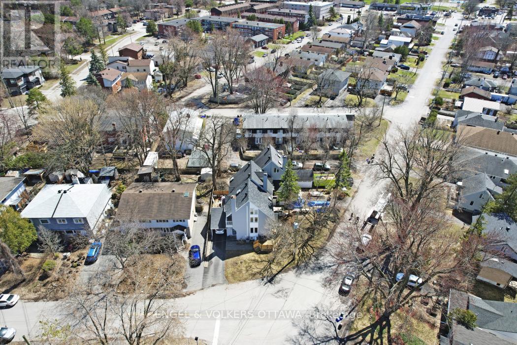 72 SCRIVENS STREET - 4