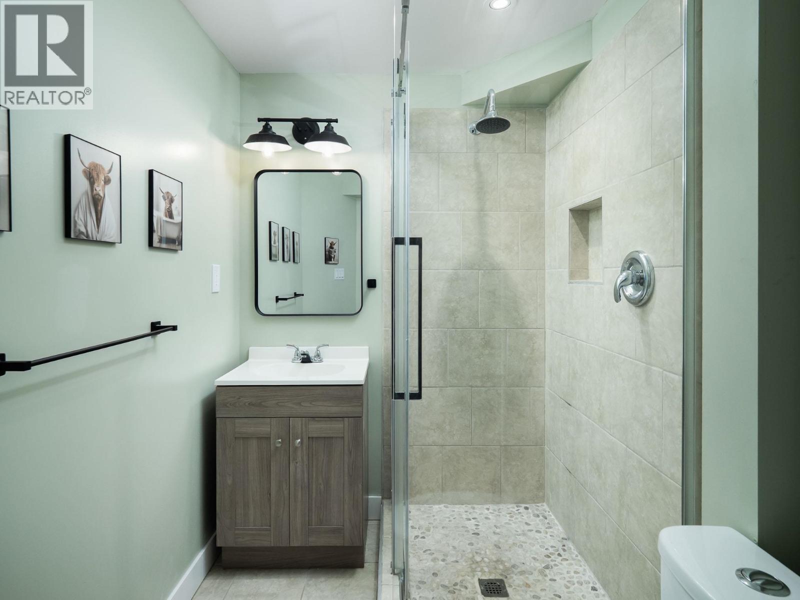 2293 TAPPING STREET - 22