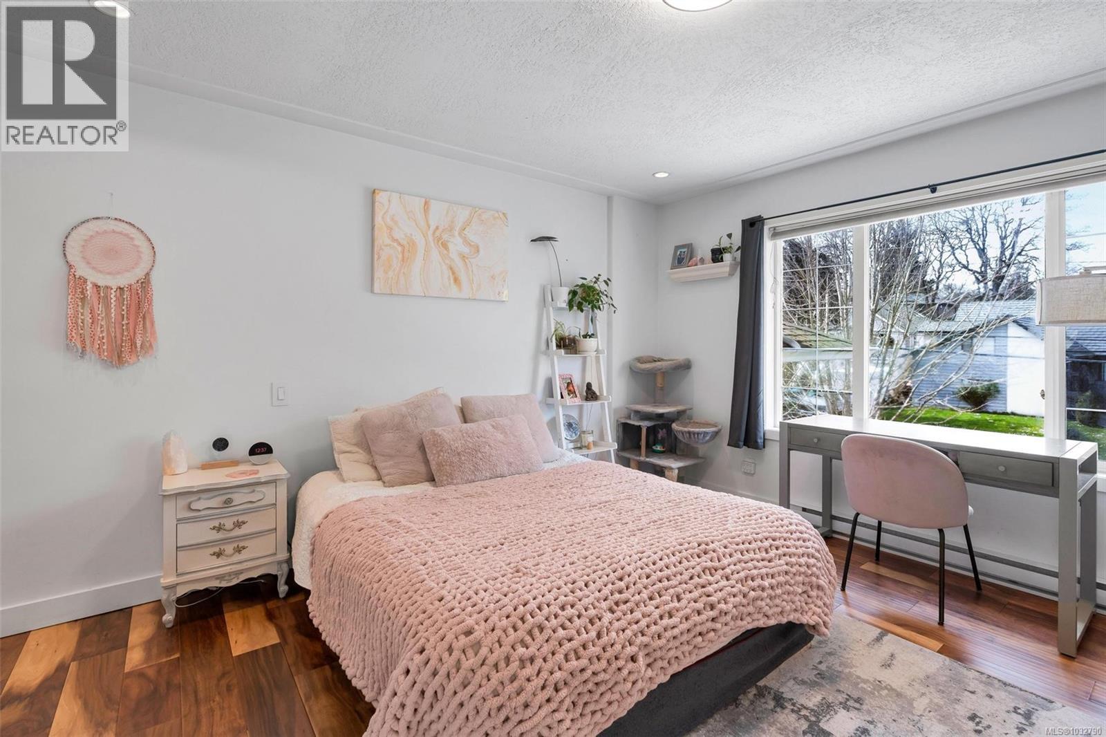  3859 Epsom Drive, Saanich