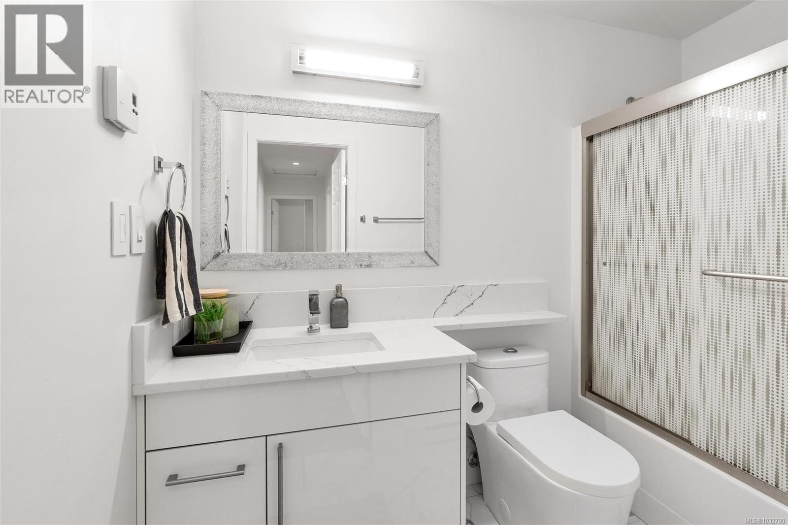  3859 Epsom Drive, Saanich