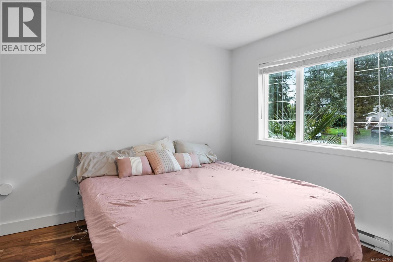  3859 Epsom Drive, Saanich