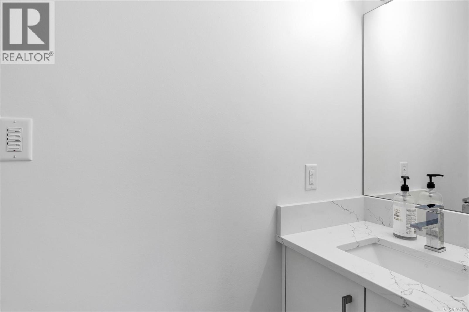  3859 Epsom Drive, Saanich