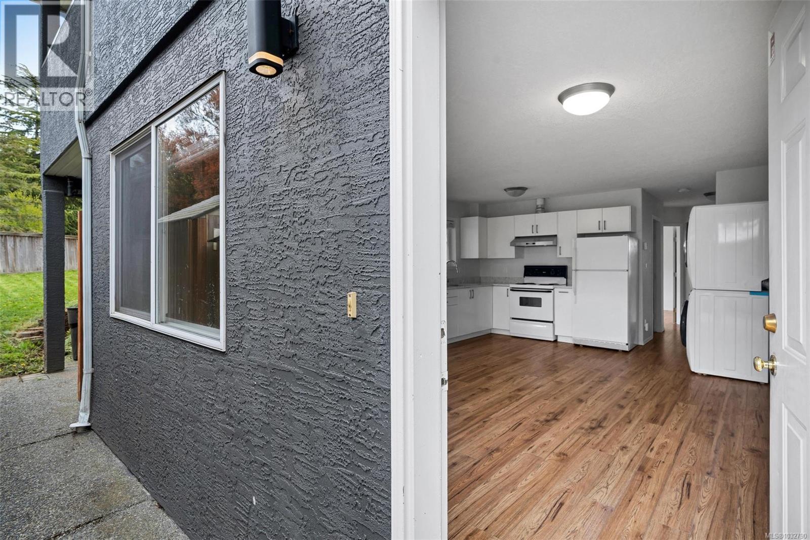  3859 Epsom Drive, Saanich