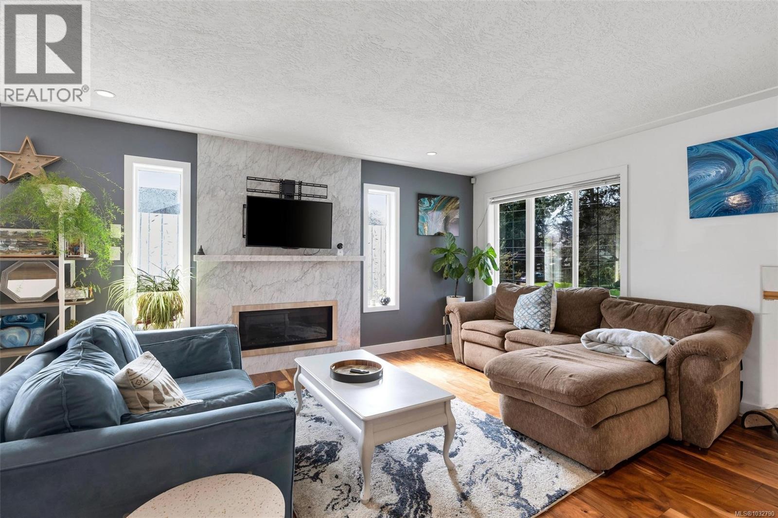  3859 Epsom Drive, Saanich