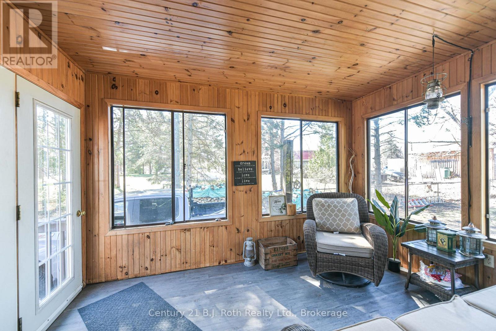 2352 REEVES ROAD - 11