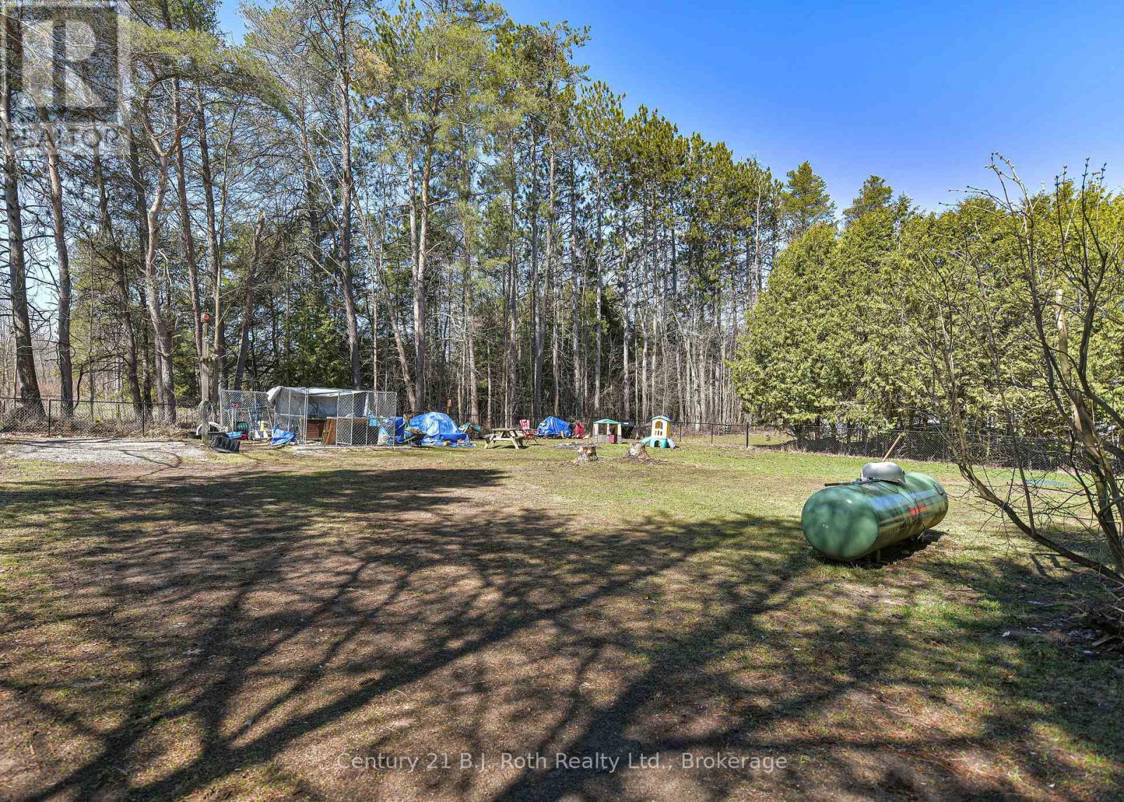 2352 REEVES ROAD - 8