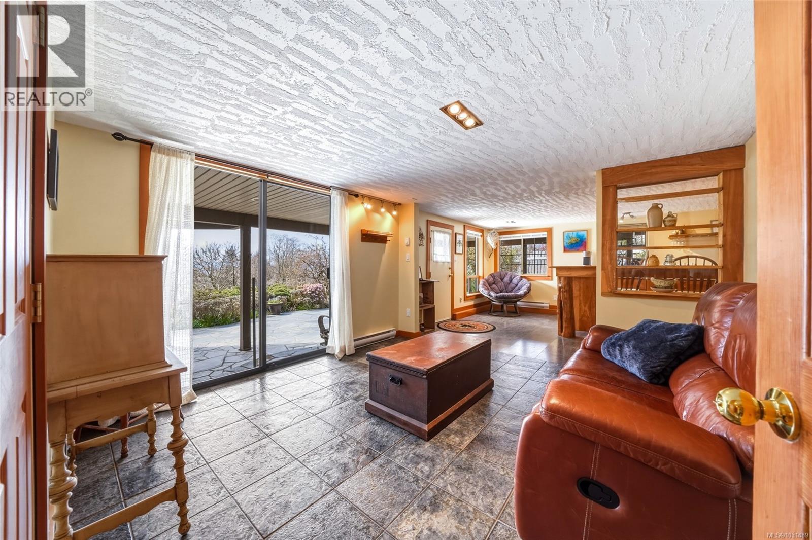 8750 West Coast Rd - 37