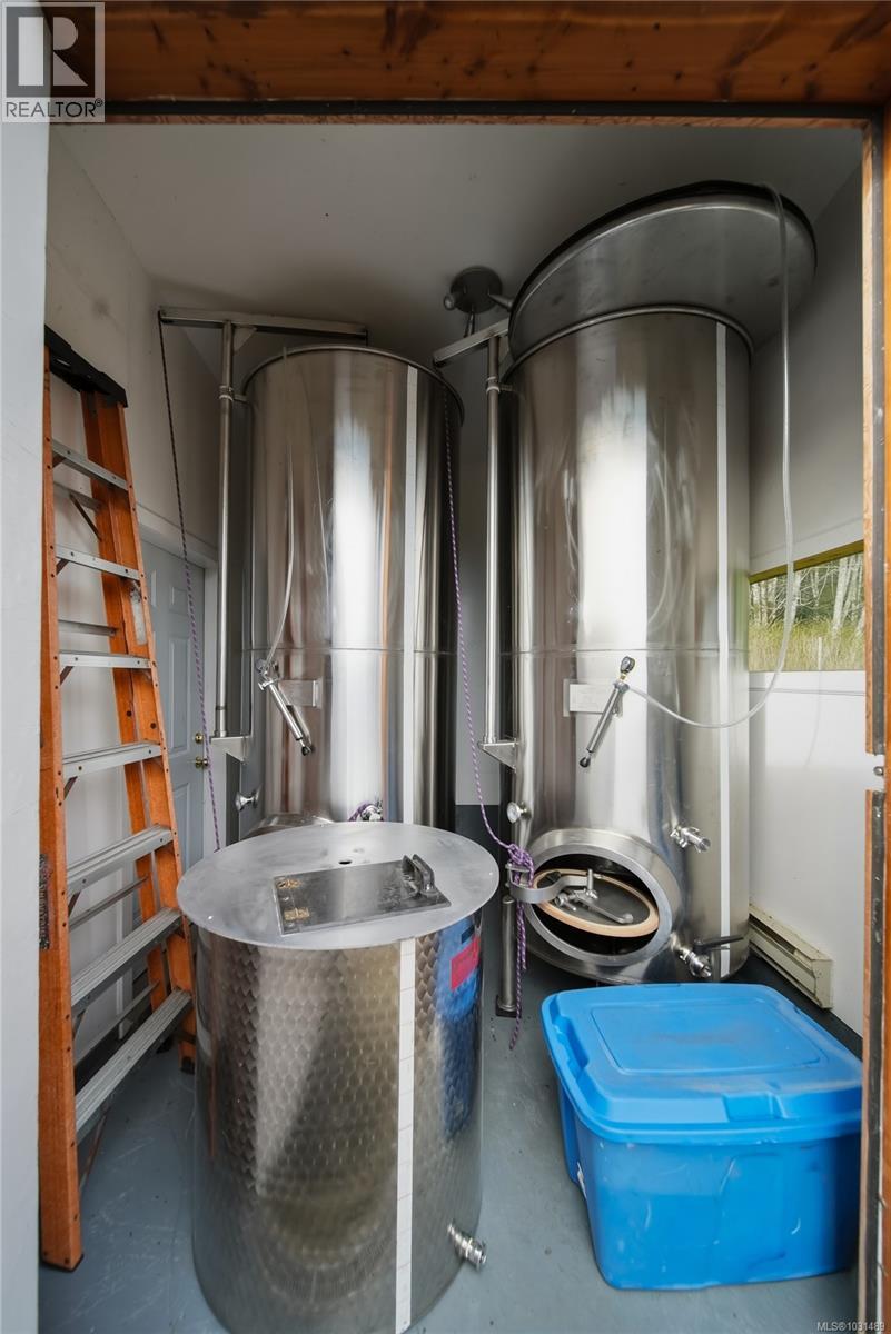 8750 West Coast Rd - 55