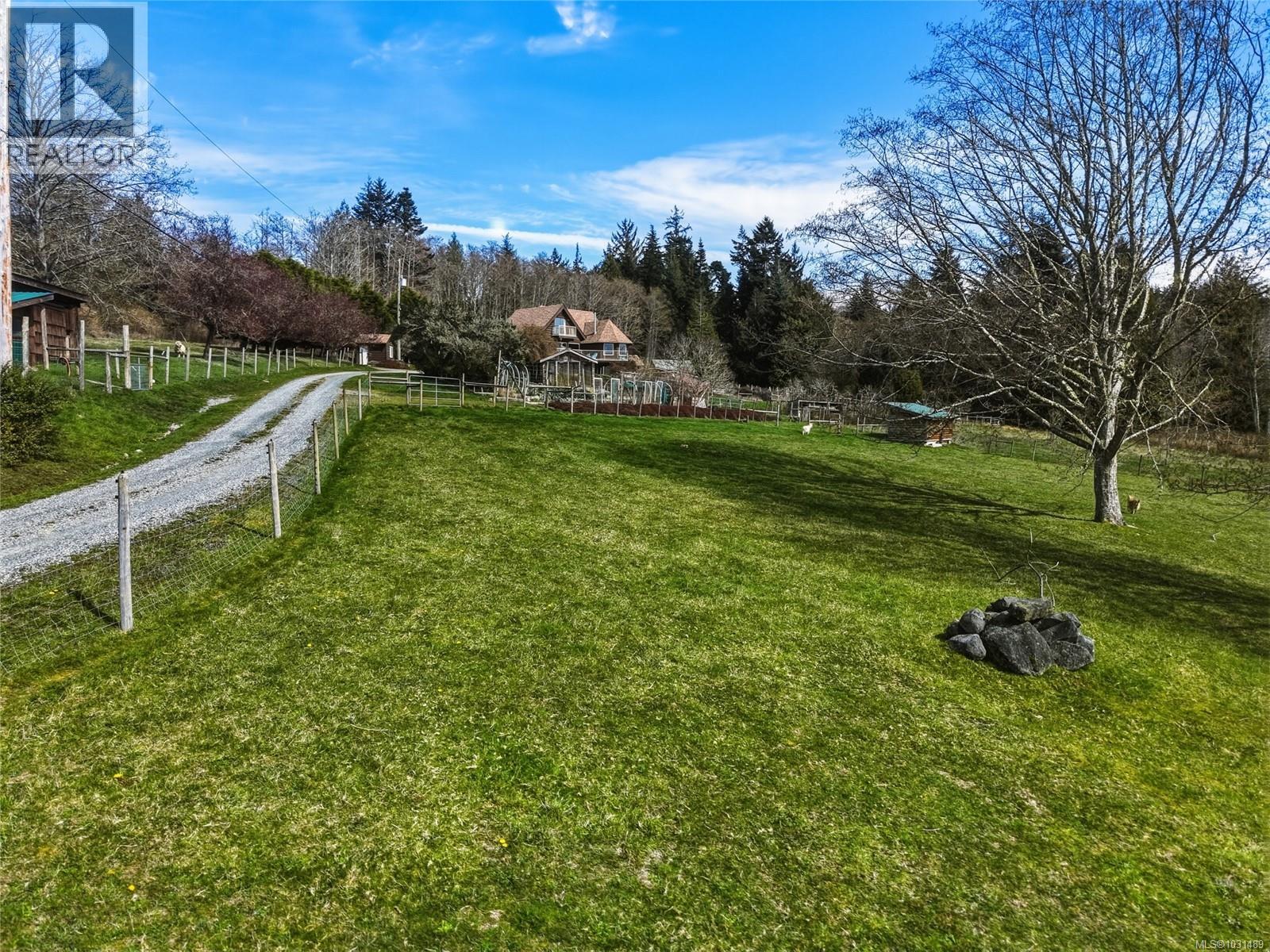 8750 West Coast Rd - 66