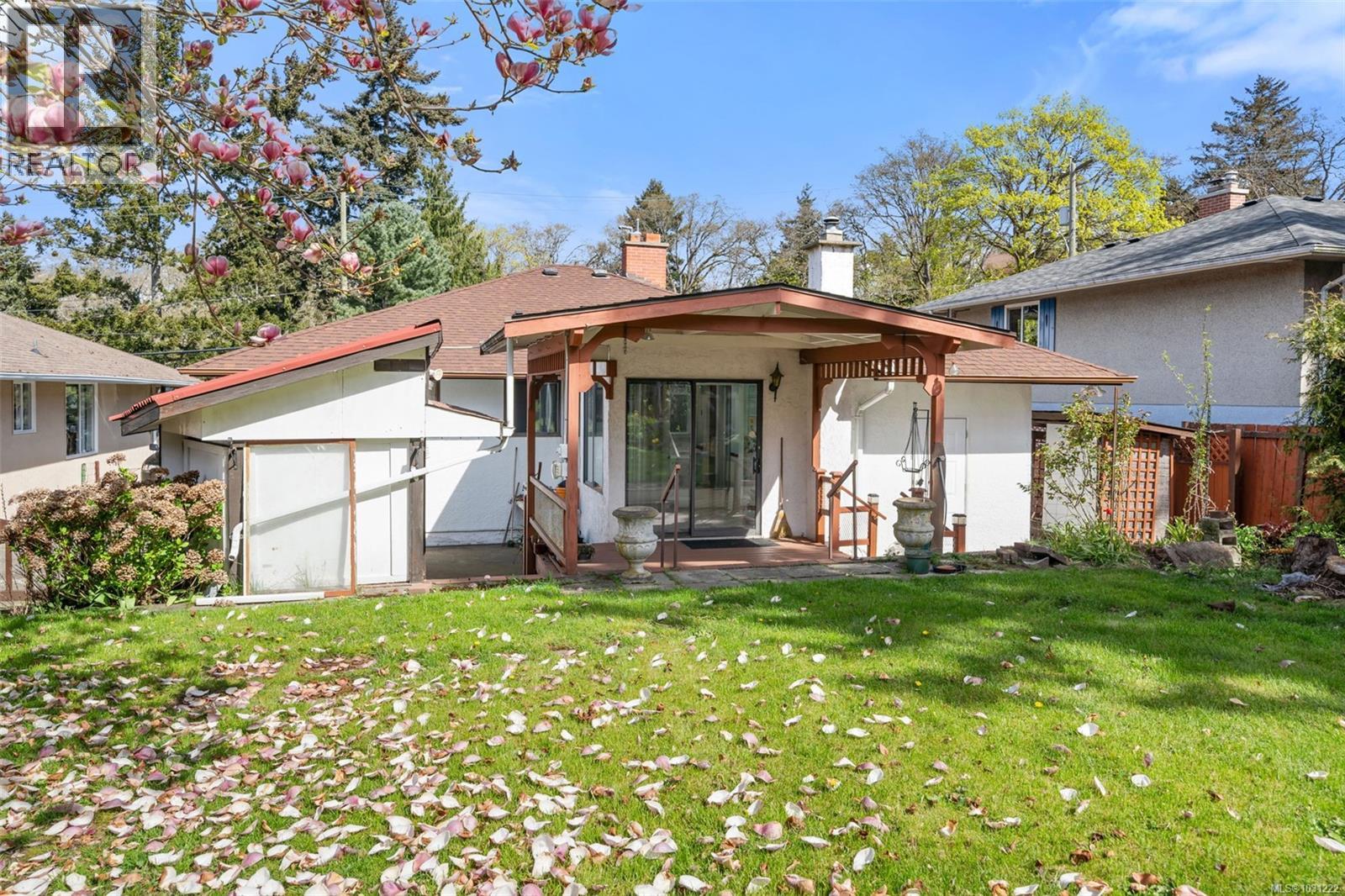1075 Lodge Ave - 23
