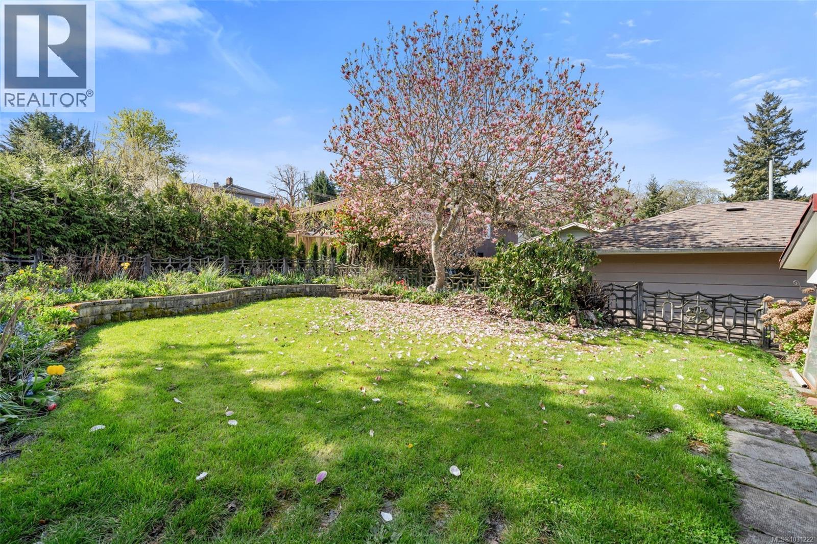 1075 Lodge Ave - 24