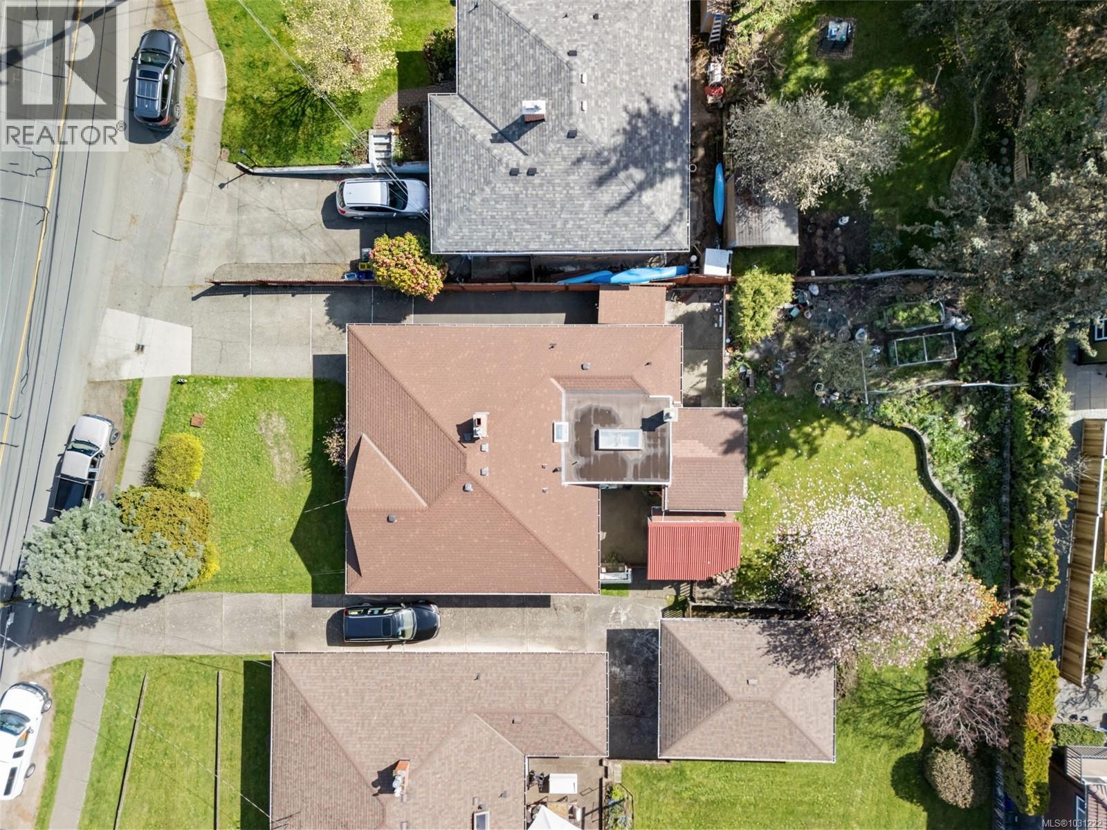 1075 Lodge Ave - 3