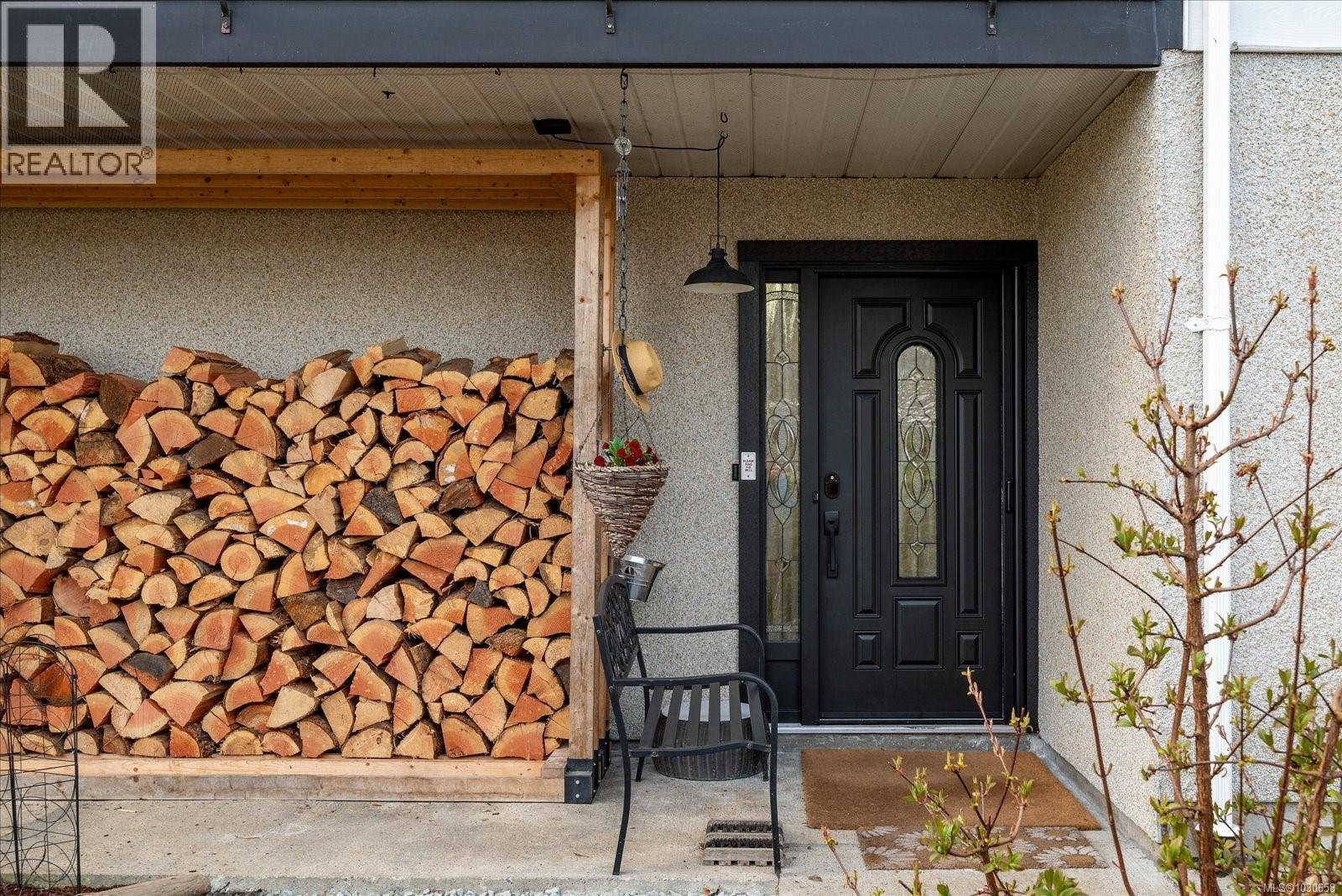 11041 Chemainus Rd - 28