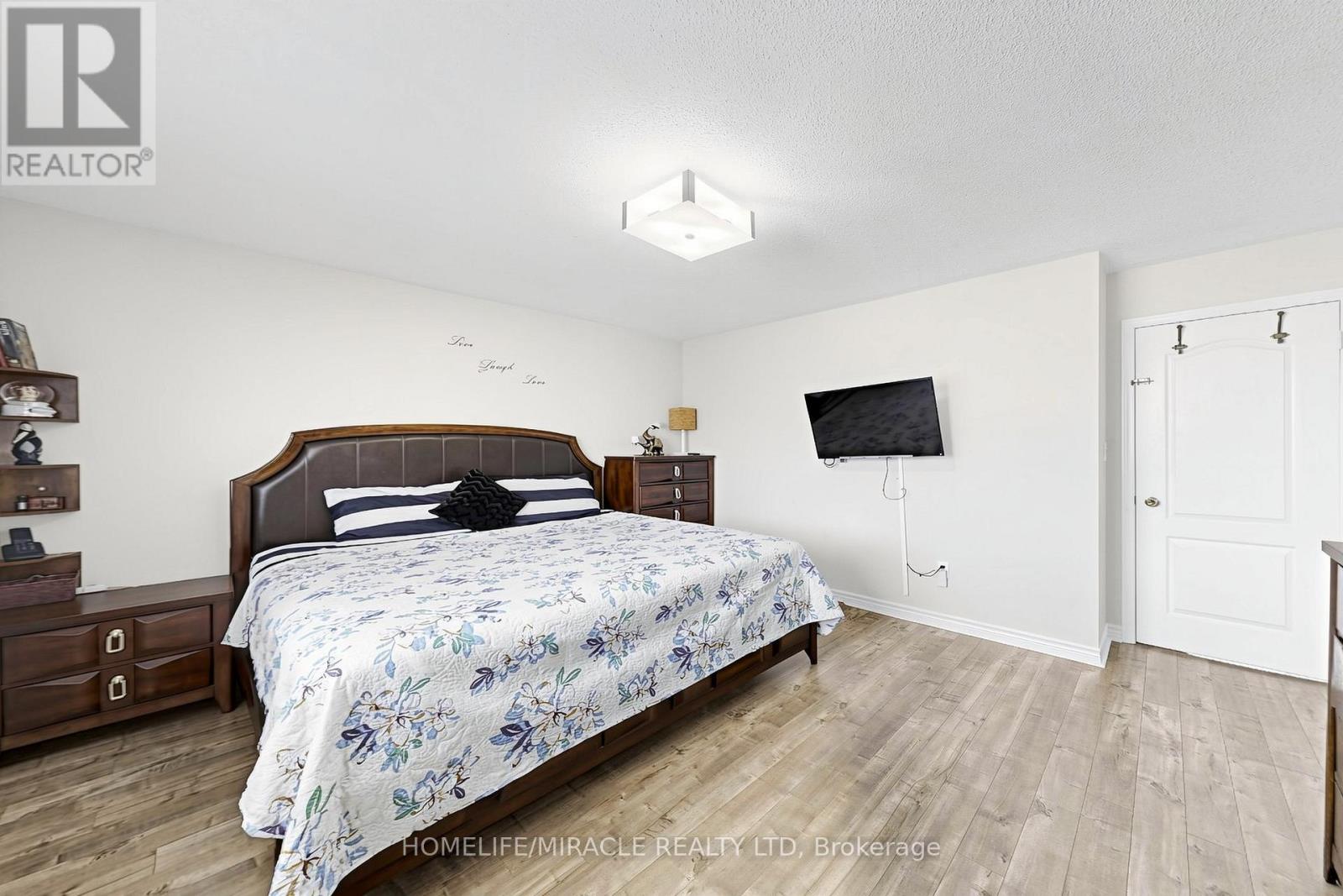 361 BRISDALE DRIVE NW - 19