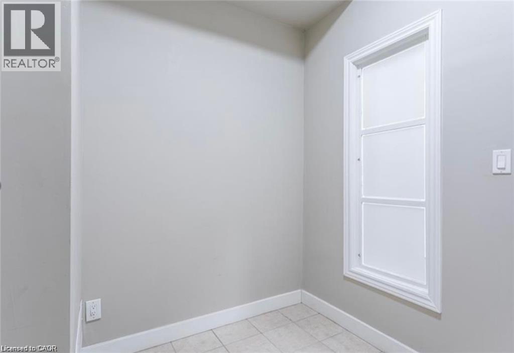 833 KING Street E, Hamilton, Ontario, L8M1B1 — Photo 11