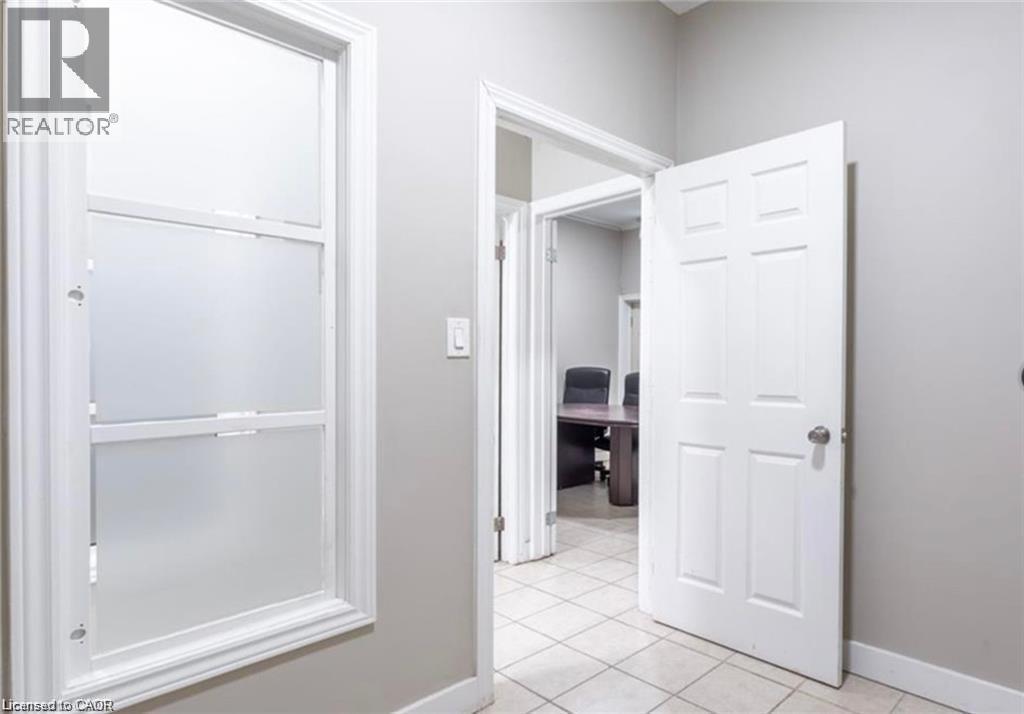833 KING Street E, Hamilton, Ontario, L8M1B1 — Photo 17