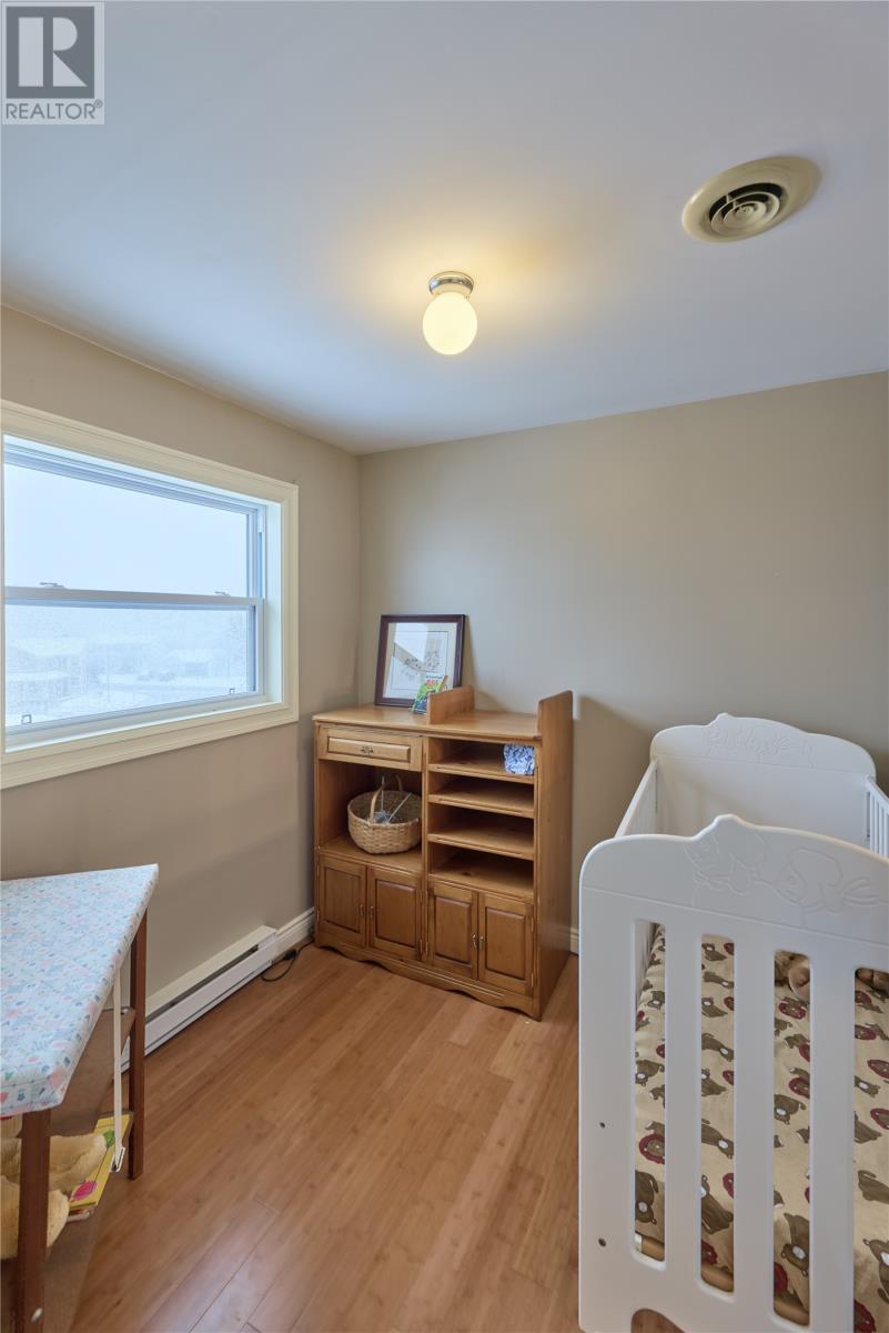 8 Roddickton Place — photo 32