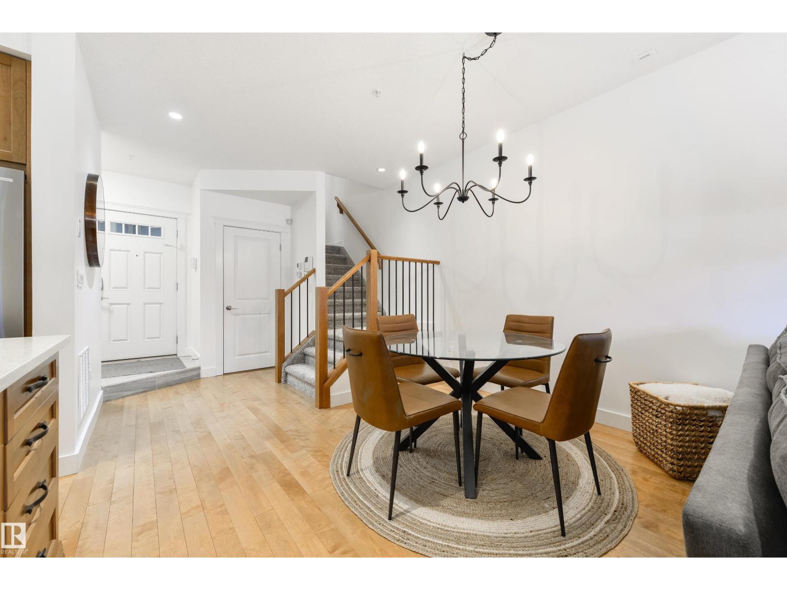 #7 11518 76 AV NW, Edmonton