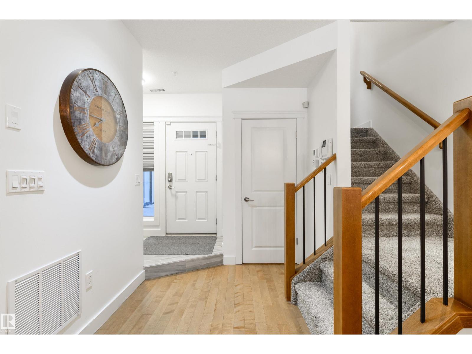 #7 11518 76 AV NW, Edmonton