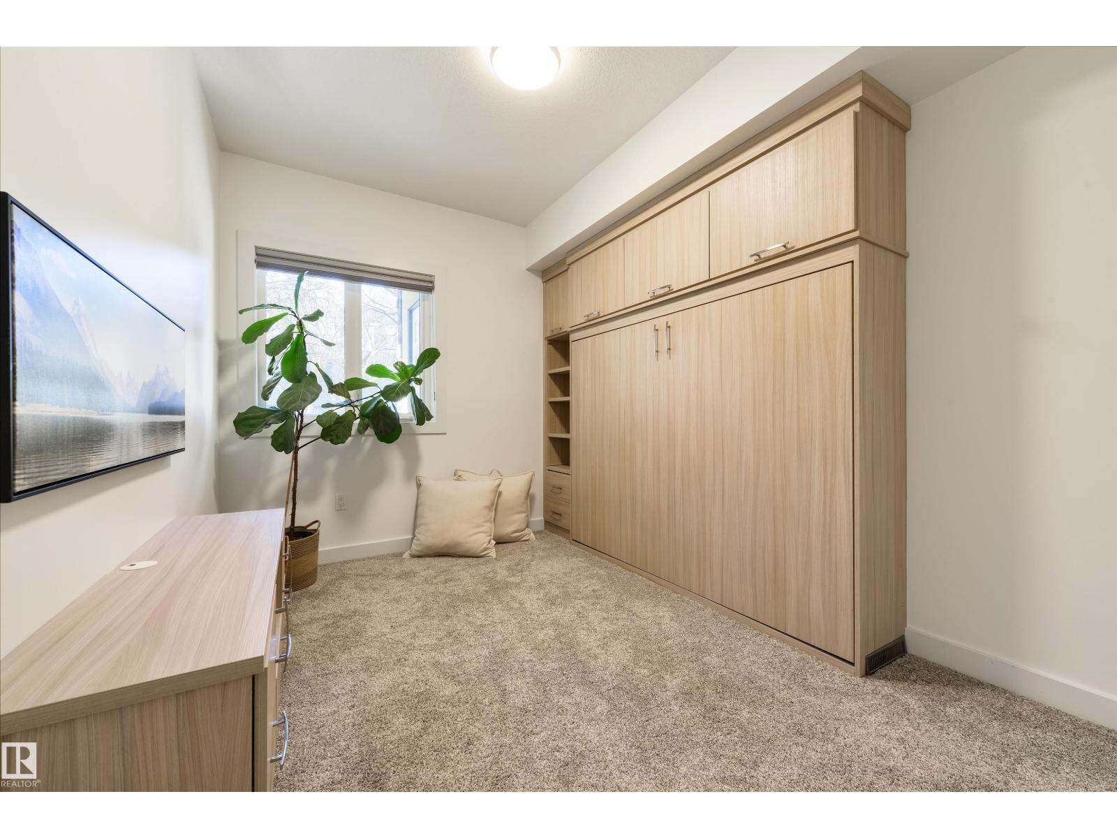 #7 11518 76 AV NW - 21