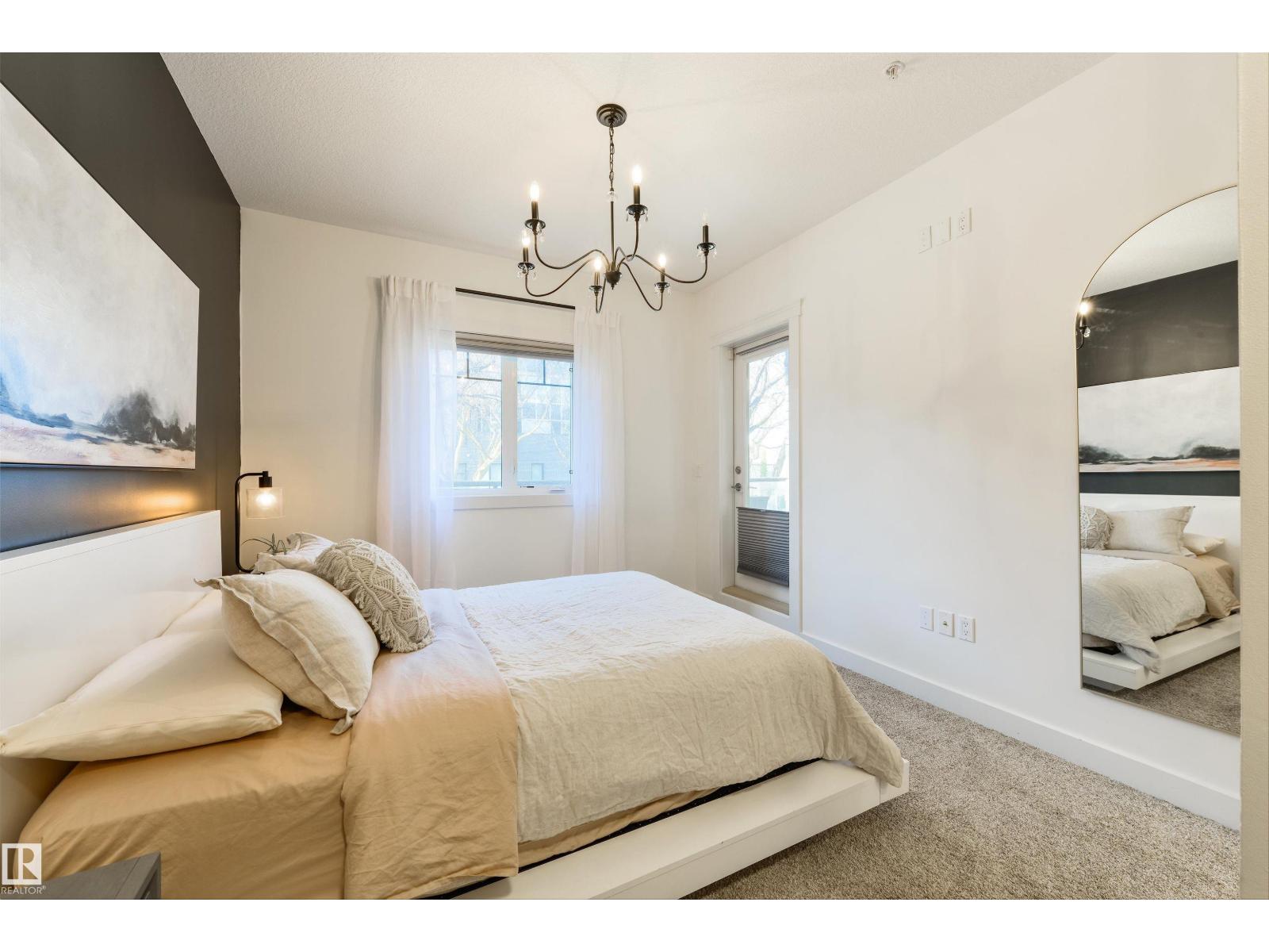 #7 11518 76 AV NW, Edmonton