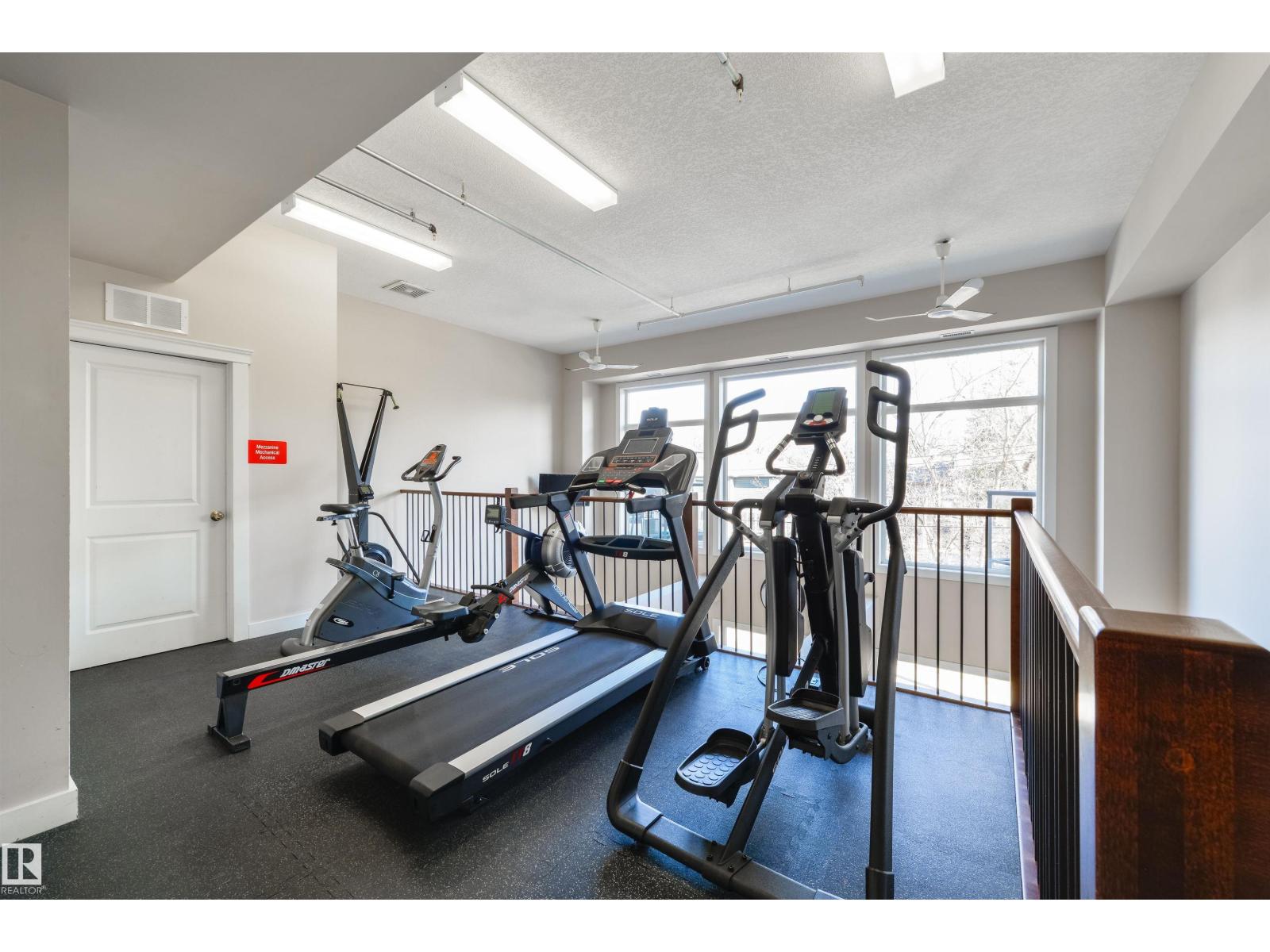 #7 11518 76 AV NW, Edmonton