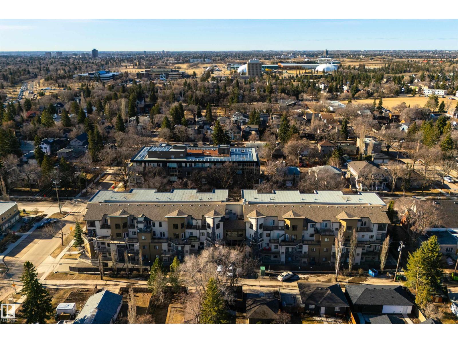 #7 11518 76 AV NW, Edmonton