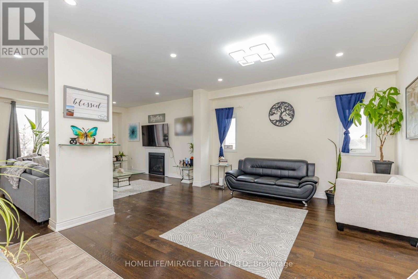 6 HILL STREET - 10