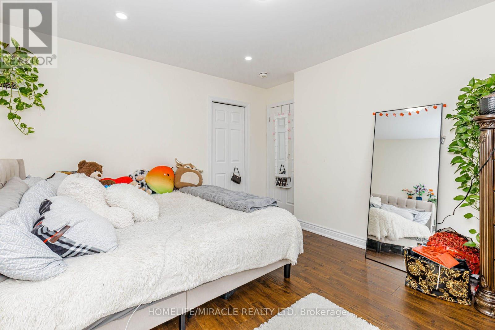 6 HILL STREET - 37