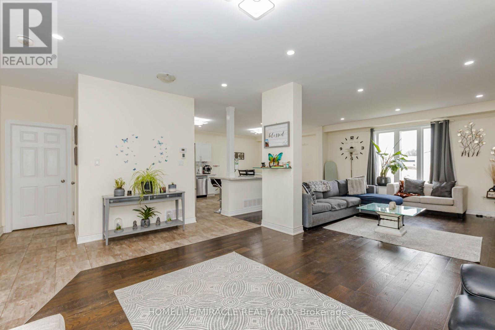 6 HILL STREET - 6