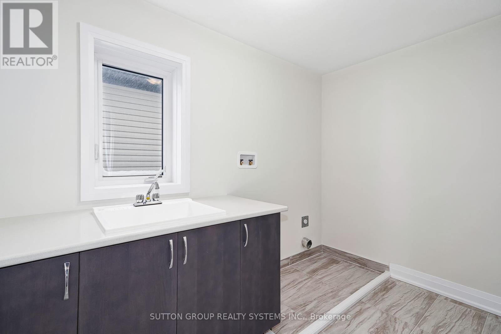 13 SUN VALLEY AVENUE - 17