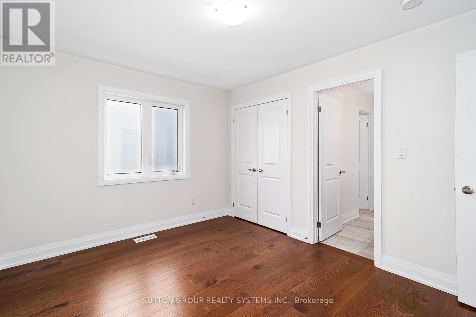 13 SUN VALLEY AVENUE - 22