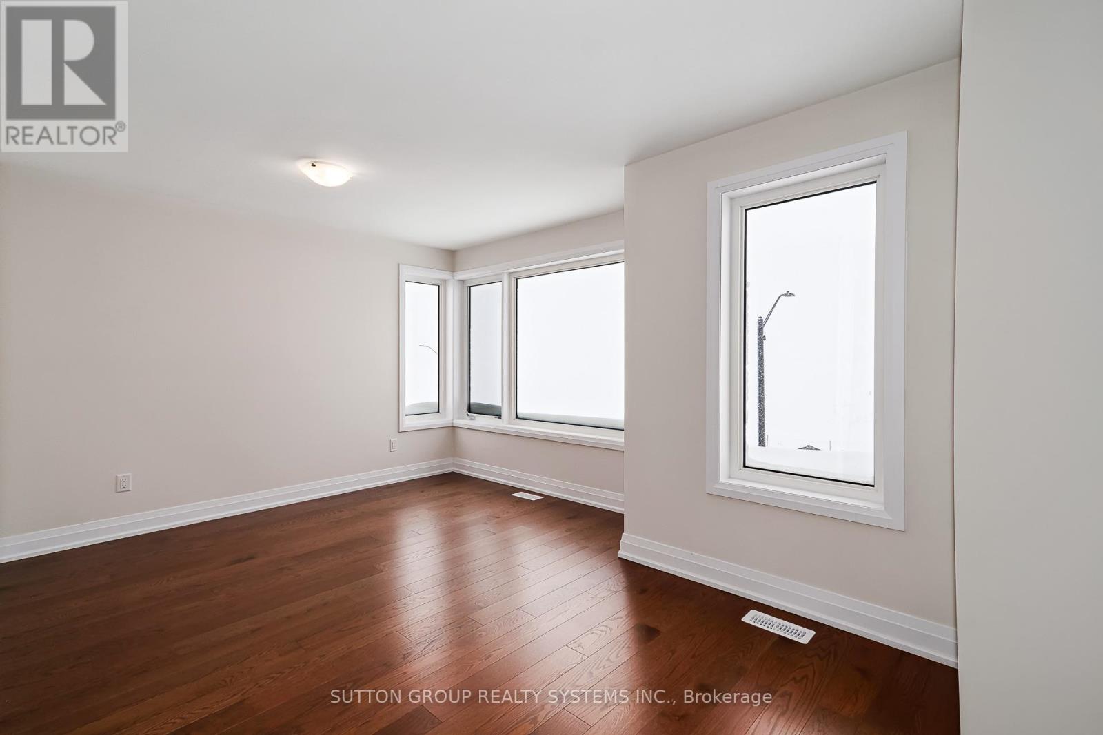 13 SUN VALLEY AVENUE - 26