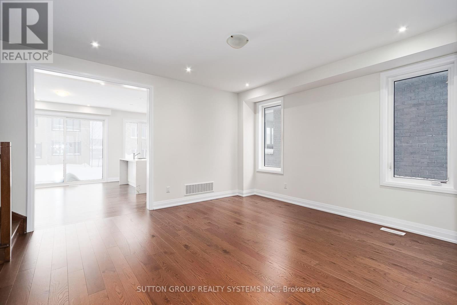 13 SUN VALLEY AVENUE - 3