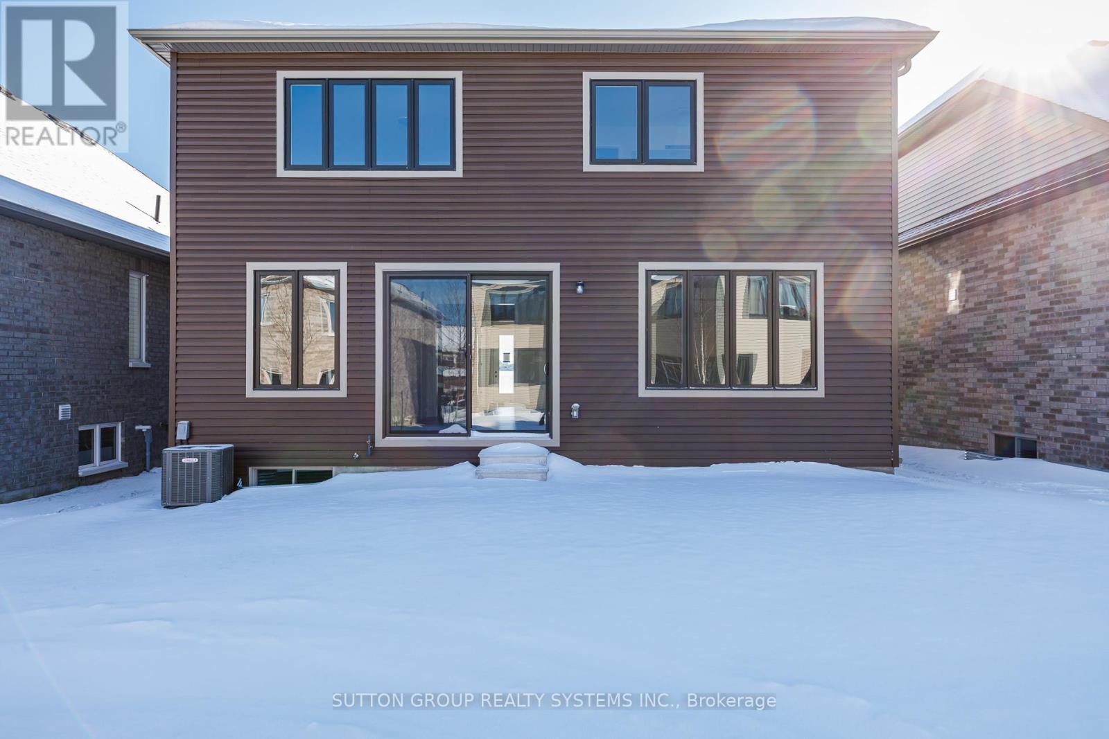 13 SUN VALLEY AVENUE - 37
