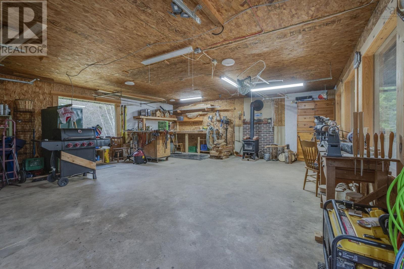 Property 24 of 50 of 882 Warwick Mountain Road